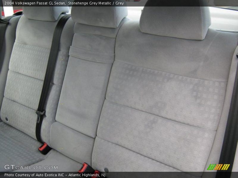 Stonehenge Grey Metallic / Grey 2004 Volkswagen Passat GL Sedan