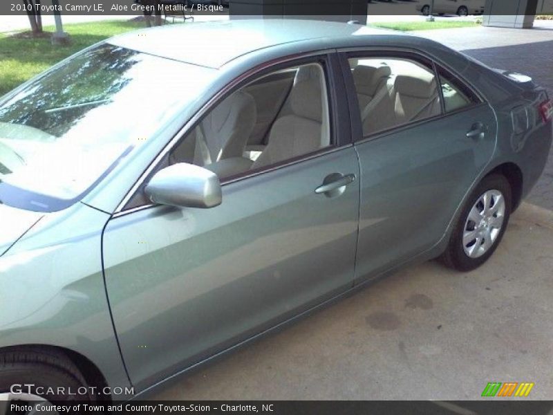 Aloe Green Metallic / Bisque 2010 Toyota Camry LE