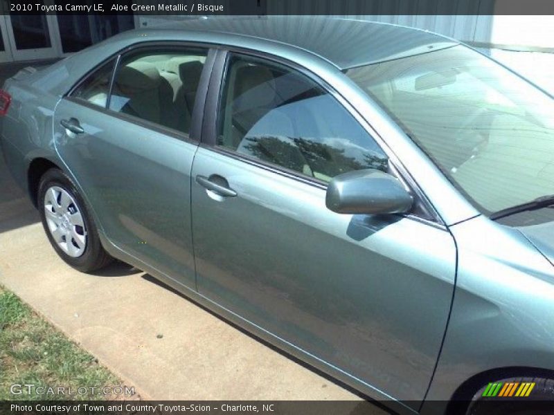 Aloe Green Metallic / Bisque 2010 Toyota Camry LE