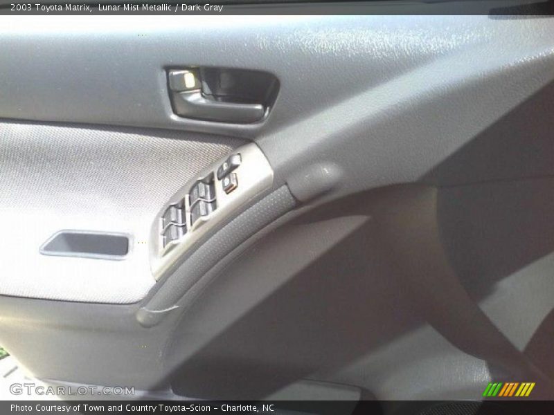 Lunar Mist Metallic / Dark Gray 2003 Toyota Matrix