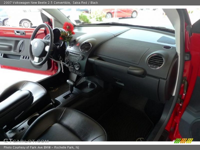 Salsa Red / Black 2007 Volkswagen New Beetle 2.5 Convertible