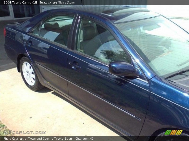 Stratosphere Mica / Stone 2004 Toyota Camry XLE