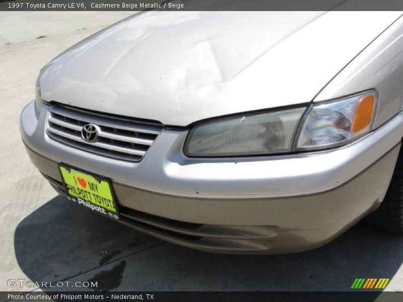 Cashmere Beige Metallic / Beige 1997 Toyota Camry LE V6