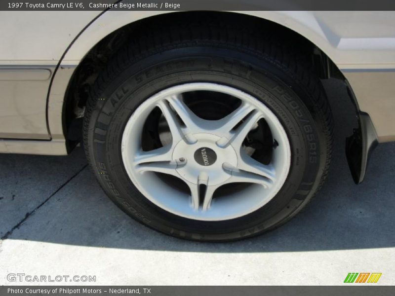 Cashmere Beige Metallic / Beige 1997 Toyota Camry LE V6
