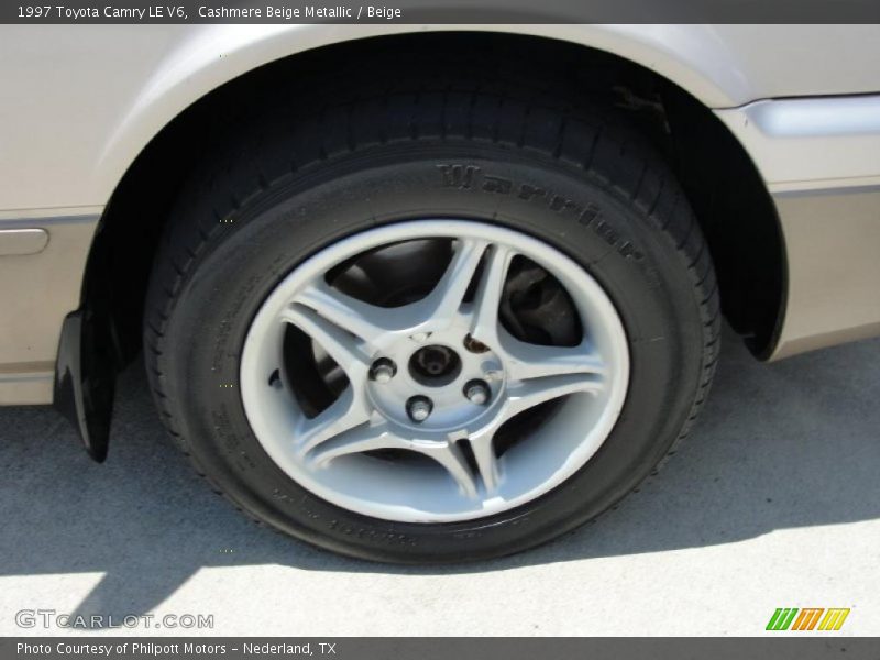 Cashmere Beige Metallic / Beige 1997 Toyota Camry LE V6