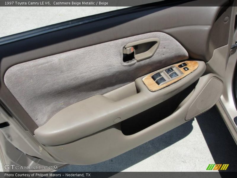 Cashmere Beige Metallic / Beige 1997 Toyota Camry LE V6