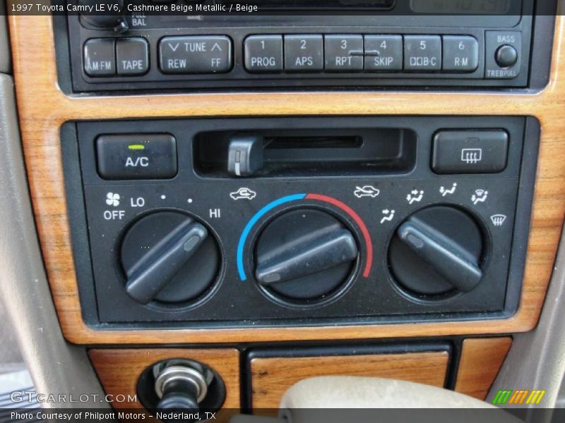 Cashmere Beige Metallic / Beige 1997 Toyota Camry LE V6