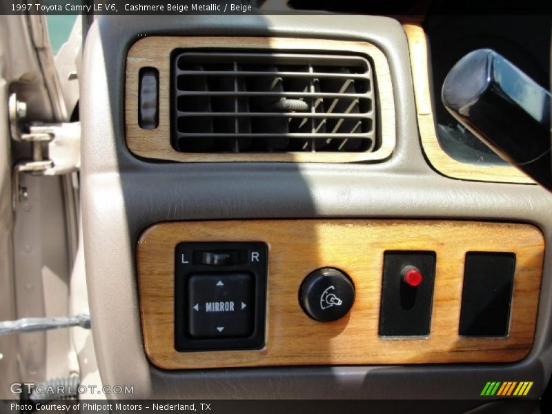 Cashmere Beige Metallic / Beige 1997 Toyota Camry LE V6