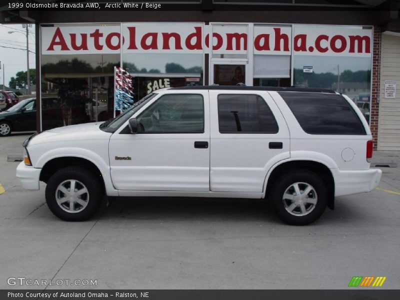 Arctic White / Beige 1999 Oldsmobile Bravada AWD