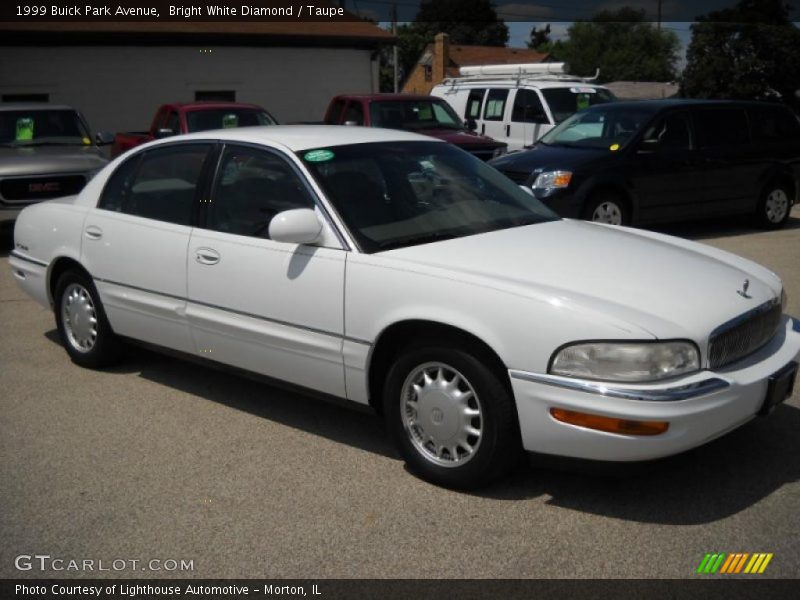 Bright White Diamond / Taupe 1999 Buick Park Avenue