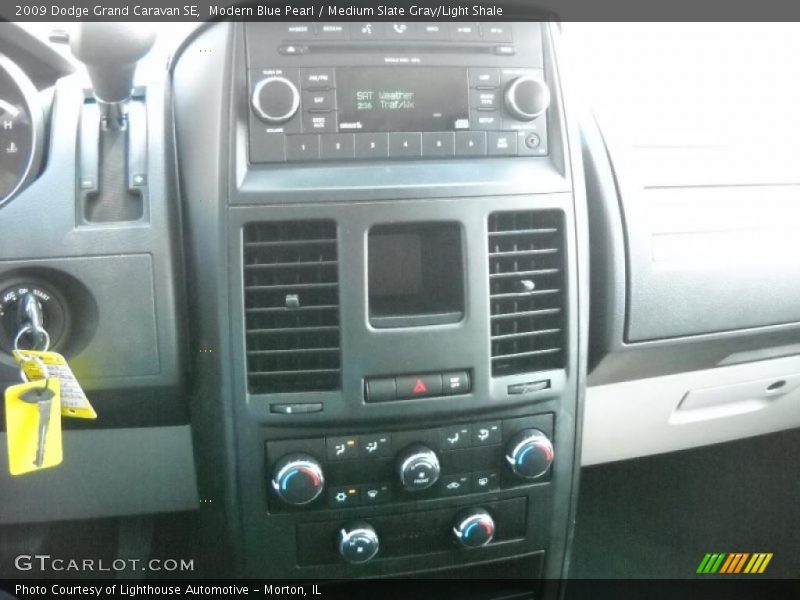 Modern Blue Pearl / Medium Slate Gray/Light Shale 2009 Dodge Grand Caravan SE