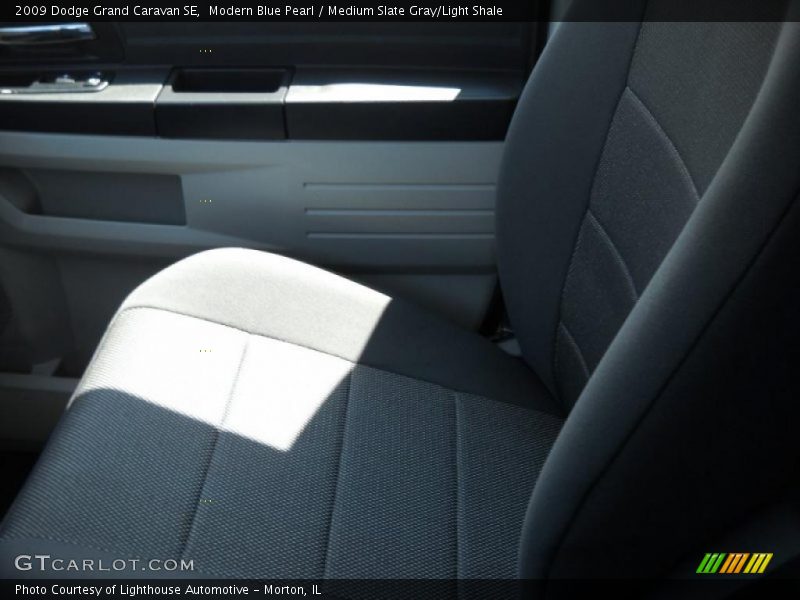 Modern Blue Pearl / Medium Slate Gray/Light Shale 2009 Dodge Grand Caravan SE