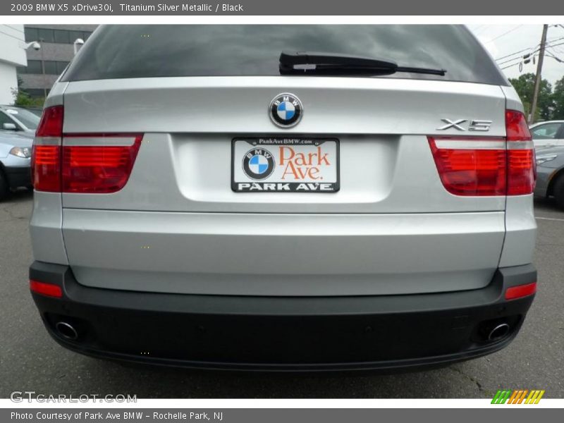 Titanium Silver Metallic / Black 2009 BMW X5 xDrive30i