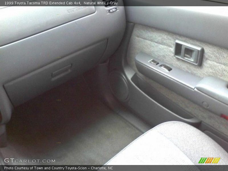 Natural White / Gray 1999 Toyota Tacoma TRD Extended Cab 4x4