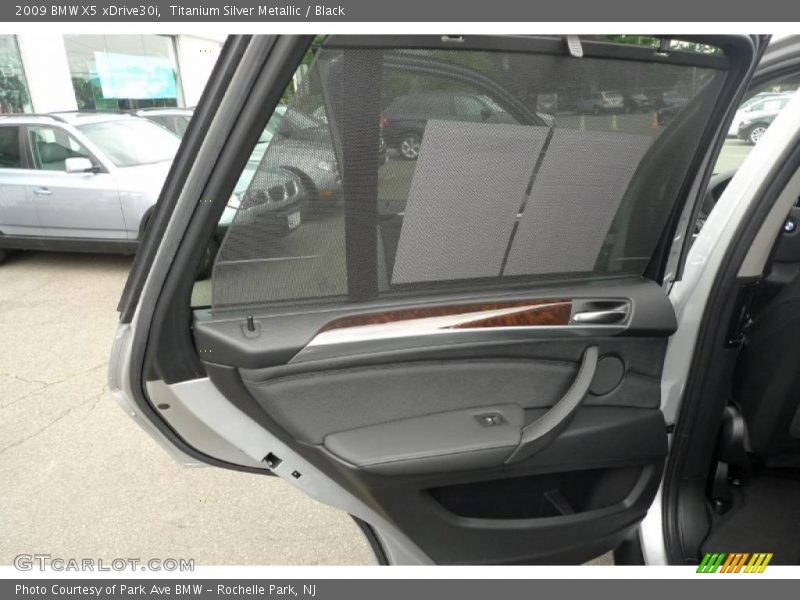 Titanium Silver Metallic / Black 2009 BMW X5 xDrive30i