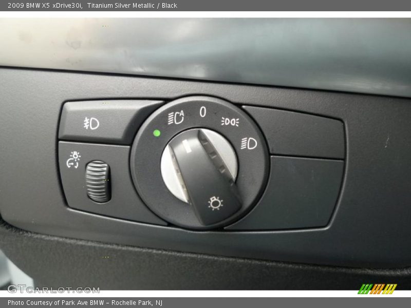 Titanium Silver Metallic / Black 2009 BMW X5 xDrive30i