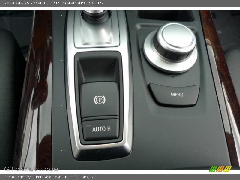 Titanium Silver Metallic / Black 2009 BMW X5 xDrive30i