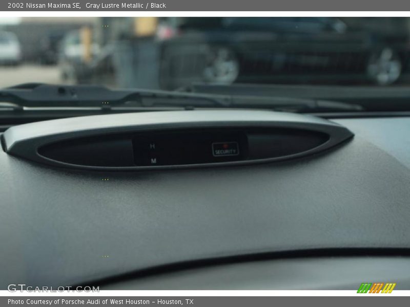 Gray Lustre Metallic / Black 2002 Nissan Maxima SE