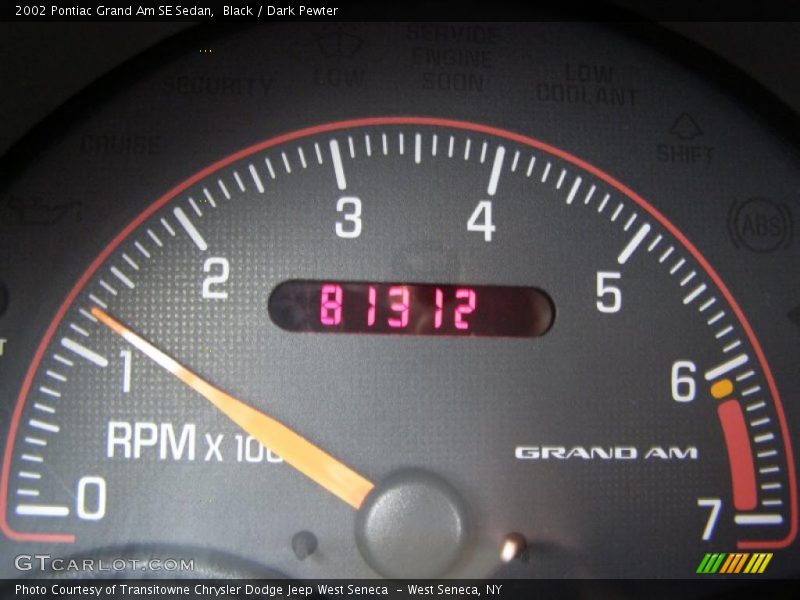 Black / Dark Pewter 2002 Pontiac Grand Am SE Sedan