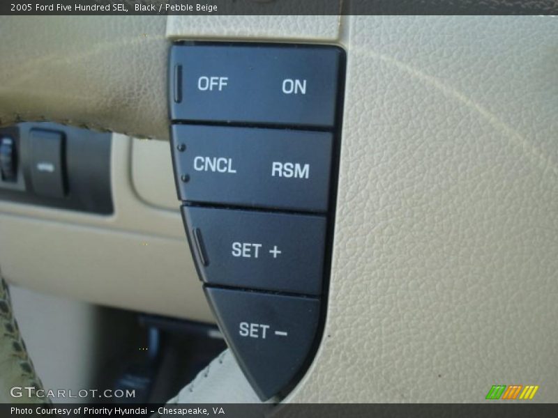 Black / Pebble Beige 2005 Ford Five Hundred SEL