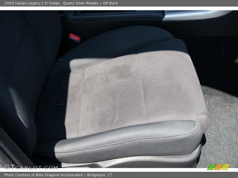 Quartz Silver Metallic / Off Black 2009 Subaru Legacy 2.5i Sedan