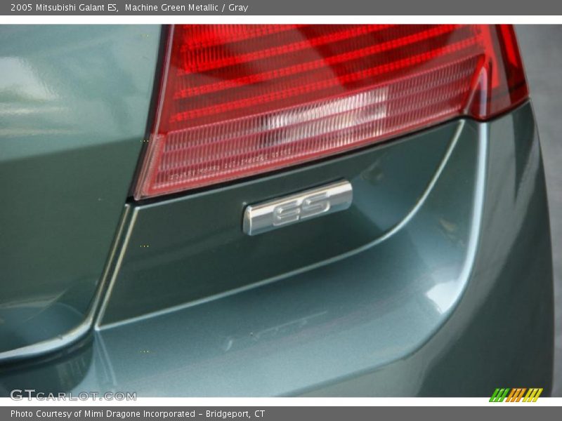 Machine Green Metallic / Gray 2005 Mitsubishi Galant ES