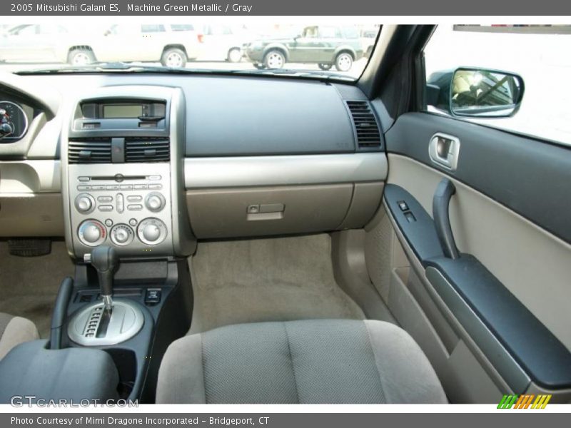 Machine Green Metallic / Gray 2005 Mitsubishi Galant ES