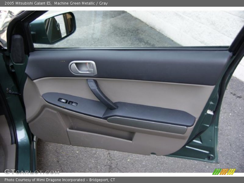 Machine Green Metallic / Gray 2005 Mitsubishi Galant ES