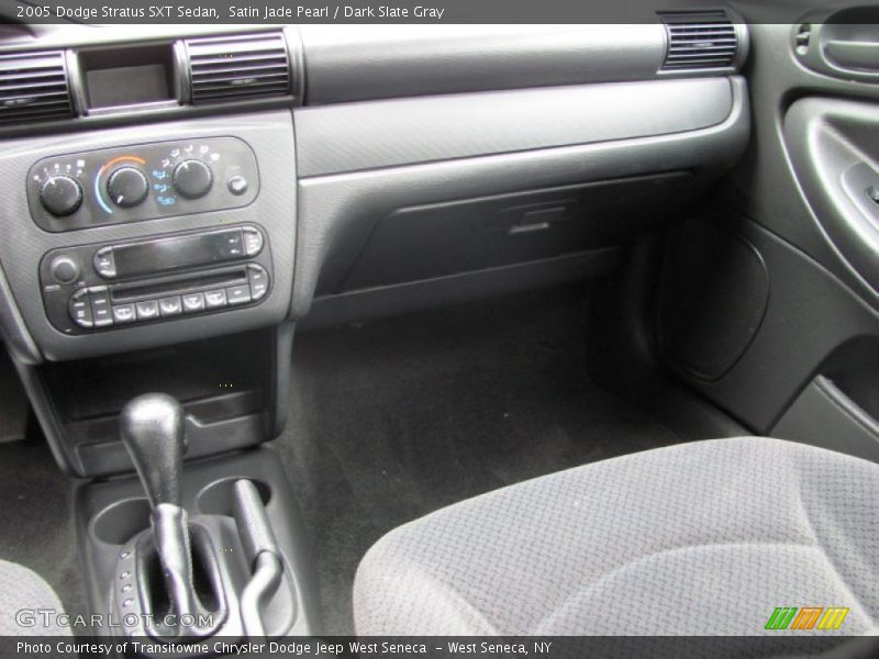 Satin Jade Pearl / Dark Slate Gray 2005 Dodge Stratus SXT Sedan