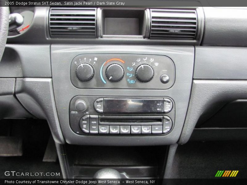 Satin Jade Pearl / Dark Slate Gray 2005 Dodge Stratus SXT Sedan