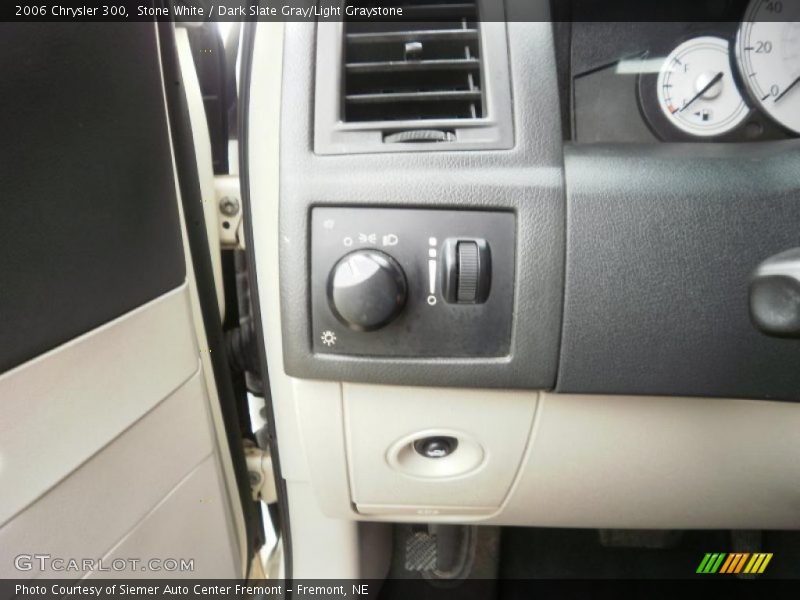 Stone White / Dark Slate Gray/Light Graystone 2006 Chrysler 300