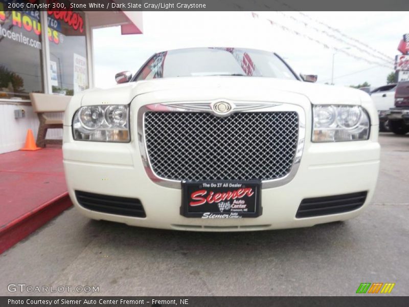 Stone White / Dark Slate Gray/Light Graystone 2006 Chrysler 300