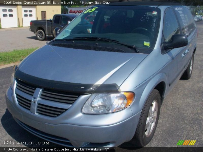 Butane Blue Pearl / Medium Slate Gray 2005 Dodge Grand Caravan SE
