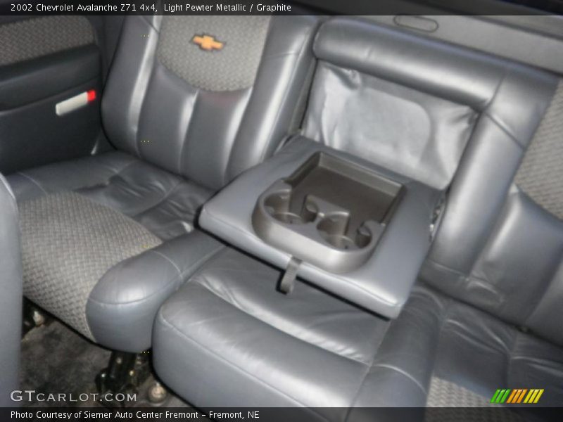 Light Pewter Metallic / Graphite 2002 Chevrolet Avalanche Z71 4x4