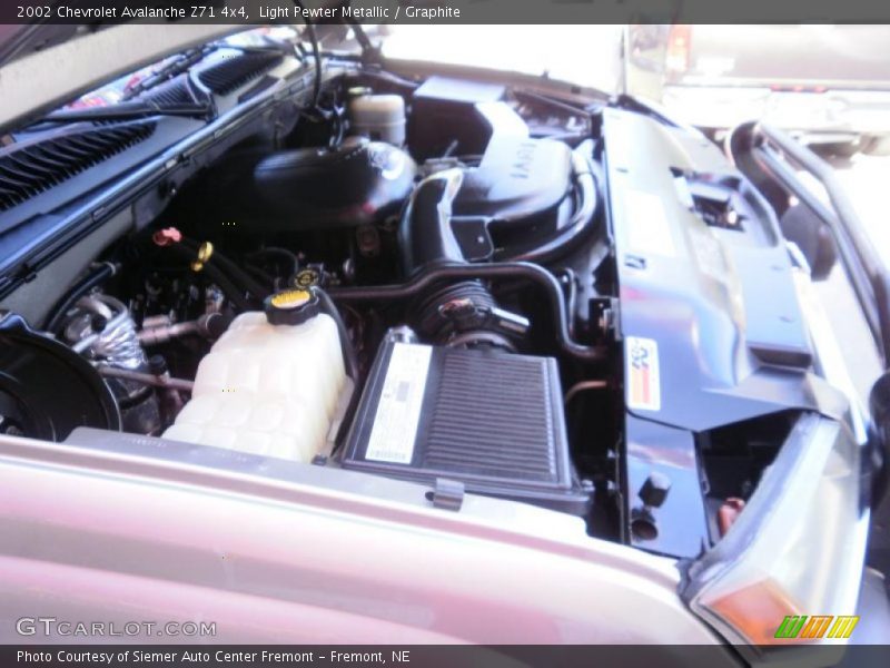 Light Pewter Metallic / Graphite 2002 Chevrolet Avalanche Z71 4x4