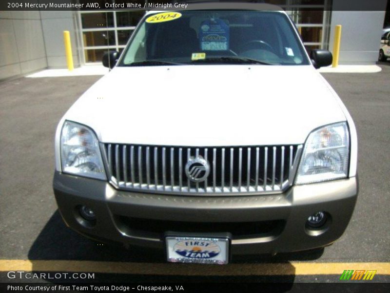 Oxford White / Midnight Grey 2004 Mercury Mountaineer AWD