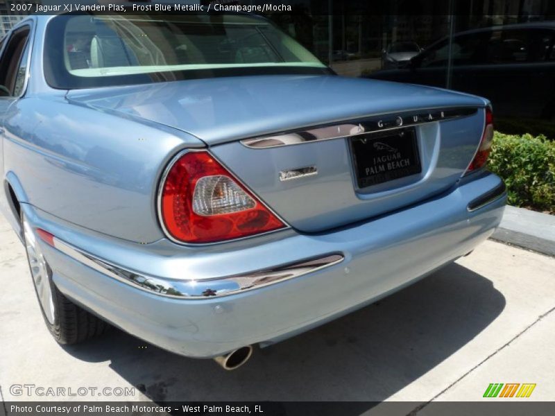 Frost Blue Metallic / Champagne/Mocha 2007 Jaguar XJ Vanden Plas