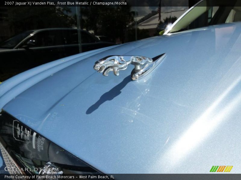 Frost Blue Metallic / Champagne/Mocha 2007 Jaguar XJ Vanden Plas