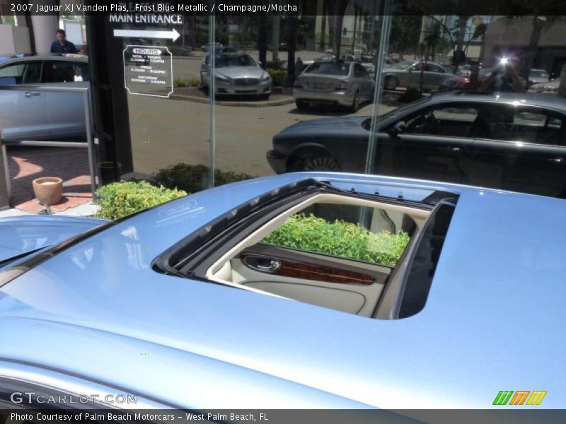 Frost Blue Metallic / Champagne/Mocha 2007 Jaguar XJ Vanden Plas