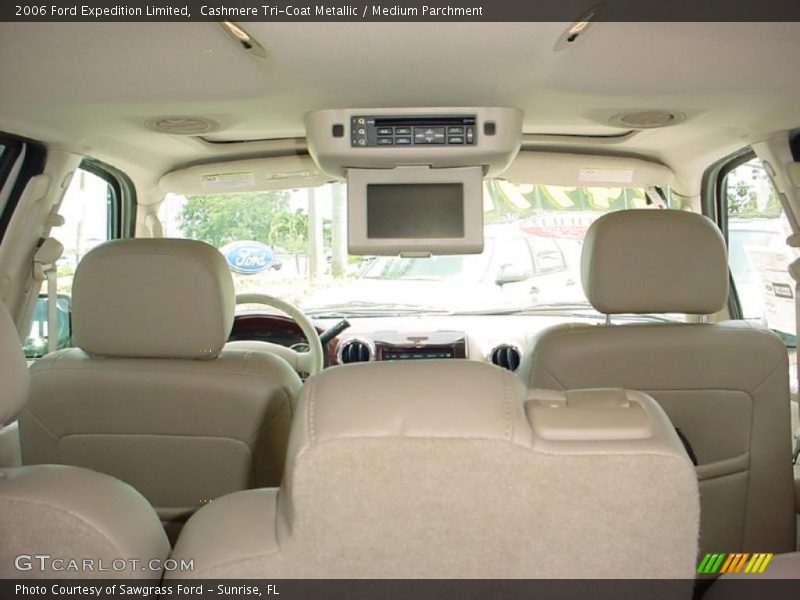 Cashmere Tri-Coat Metallic / Medium Parchment 2006 Ford Expedition Limited