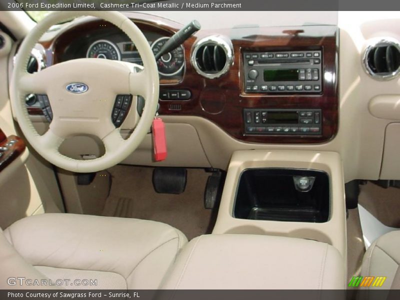 Cashmere Tri-Coat Metallic / Medium Parchment 2006 Ford Expedition Limited