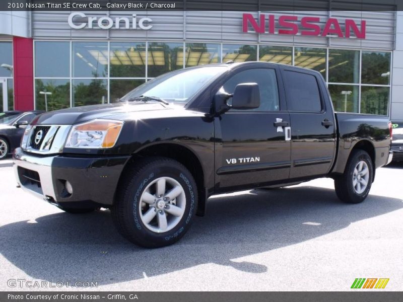Galaxy Black / Charcoal 2010 Nissan Titan SE Crew Cab