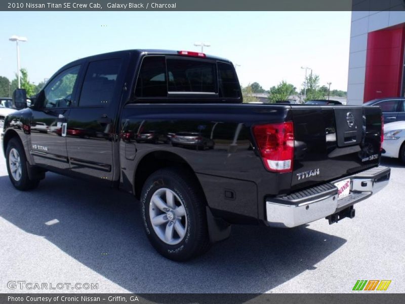 Galaxy Black / Charcoal 2010 Nissan Titan SE Crew Cab