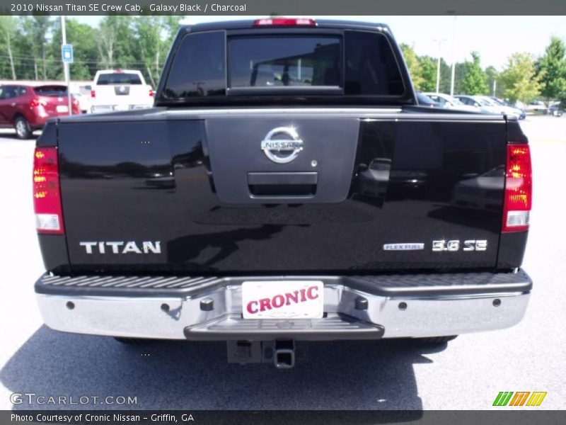 Galaxy Black / Charcoal 2010 Nissan Titan SE Crew Cab