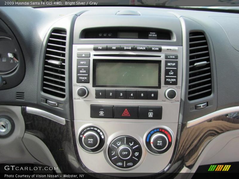 Bright Silver / Gray 2009 Hyundai Santa Fe GLS 4WD