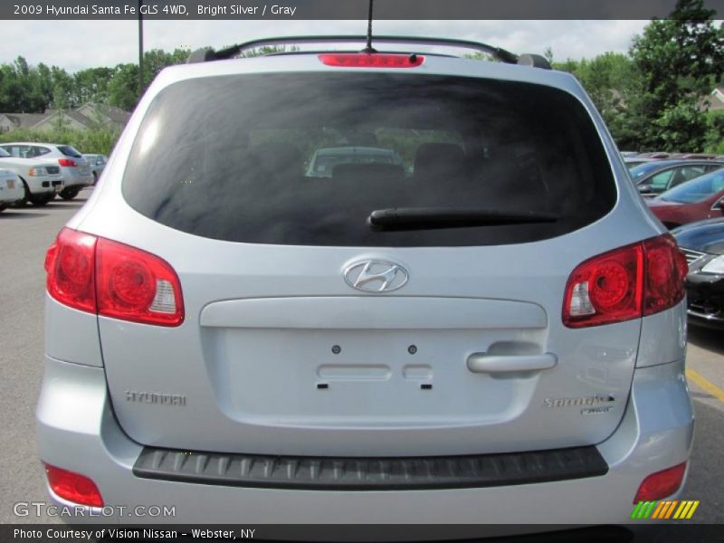 Bright Silver / Gray 2009 Hyundai Santa Fe GLS 4WD
