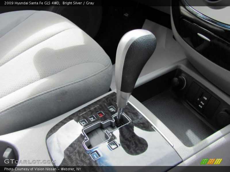 Bright Silver / Gray 2009 Hyundai Santa Fe GLS 4WD
