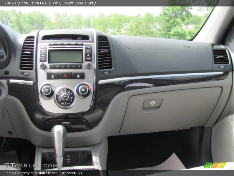 Bright Silver / Gray 2009 Hyundai Santa Fe GLS 4WD