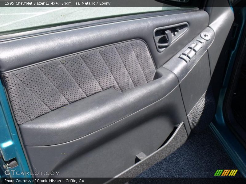 Bright Teal Metallic / Ebony 1995 Chevrolet Blazer LS 4x4