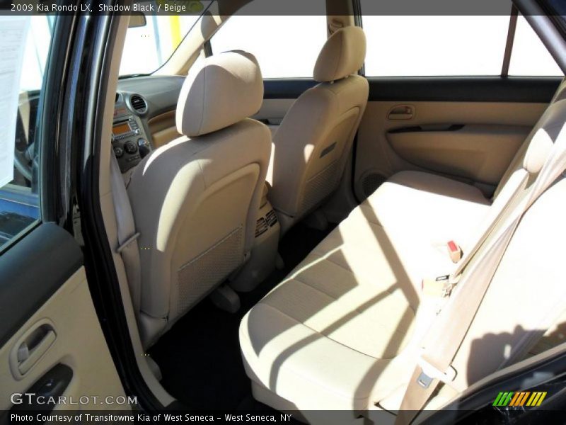 Shadow Black / Beige 2009 Kia Rondo LX